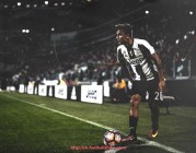 足球直播-欧冠赛事集锦：经典比赛瞬间及精彩片段