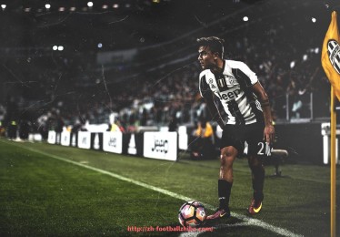 足球直播-欧冠赛事集锦：经典比赛瞬间及精彩片段